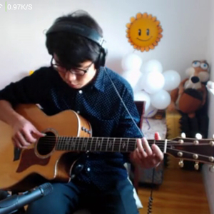 王馨瑶奶头走光露两点
