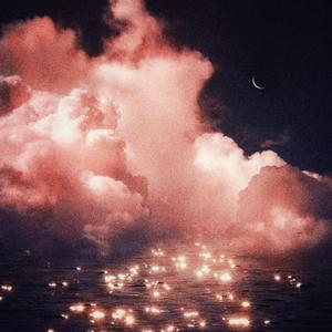 王馨瑶奶头走光露两点
